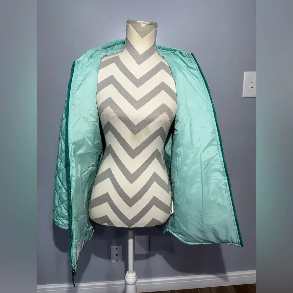 Columbia‎ Two-Tone Quilted Jacket in Teal and Light Green